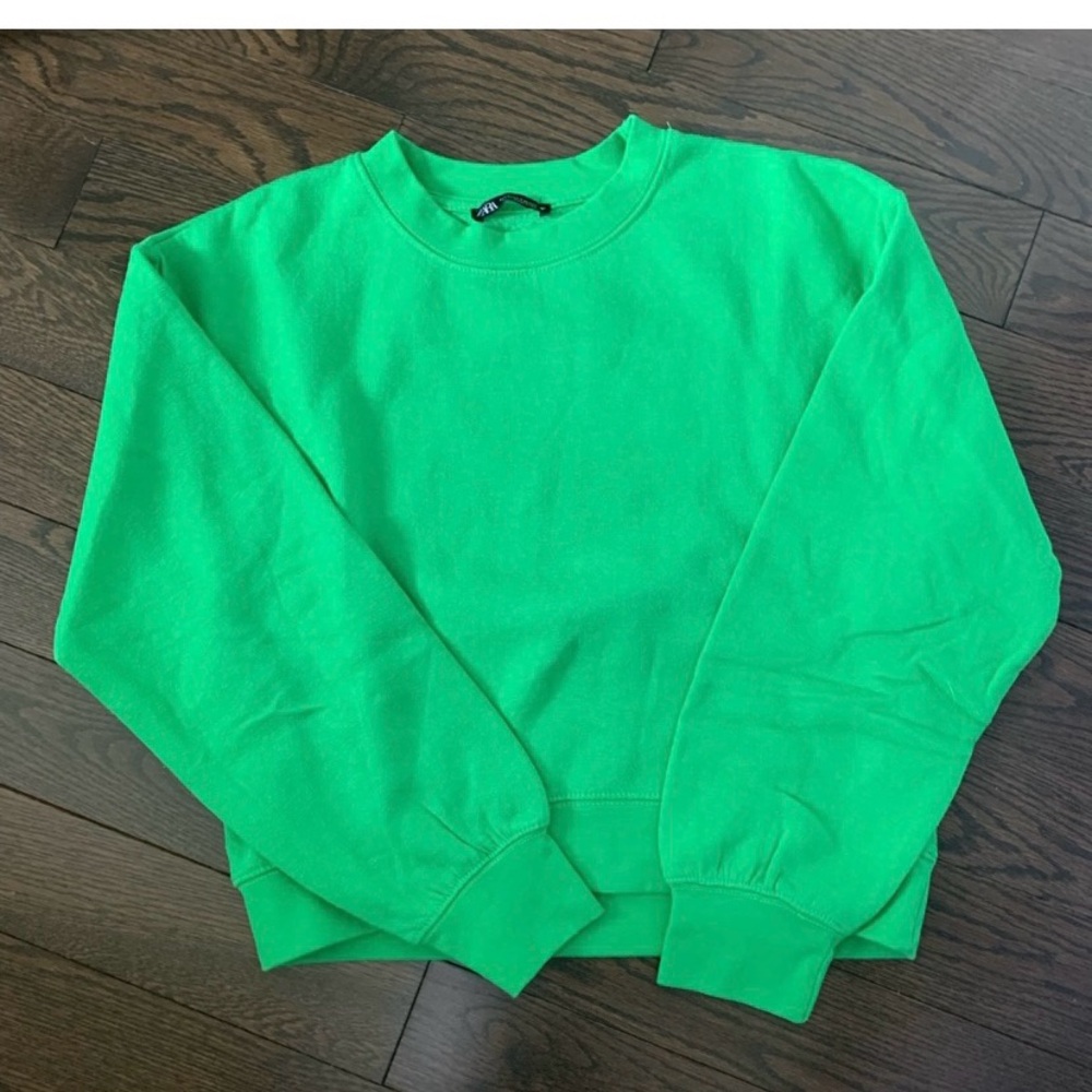 Zara Bright Green Crewneck Sweater